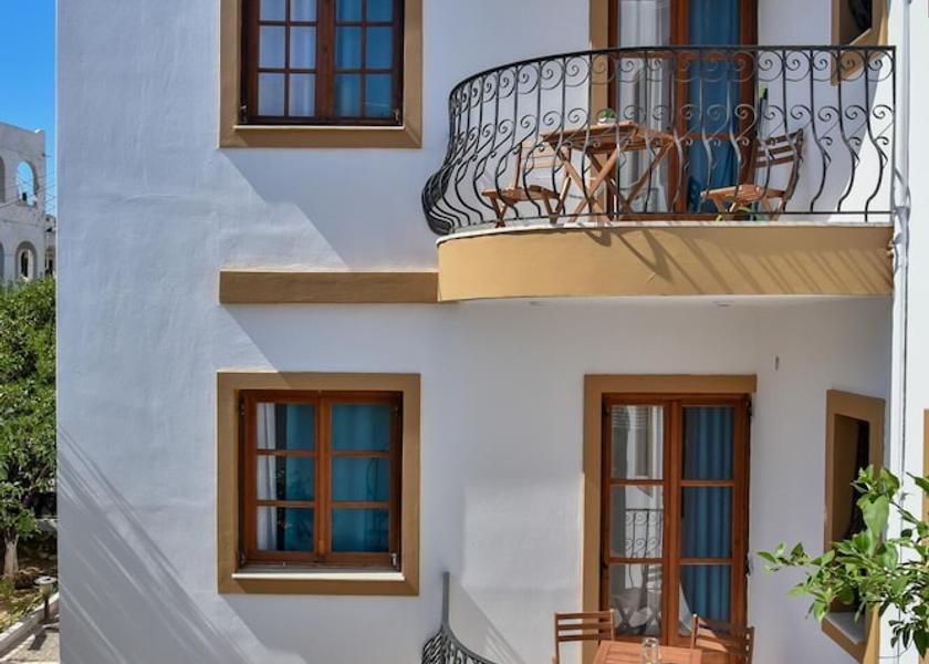 Crete Island Malevizi Room