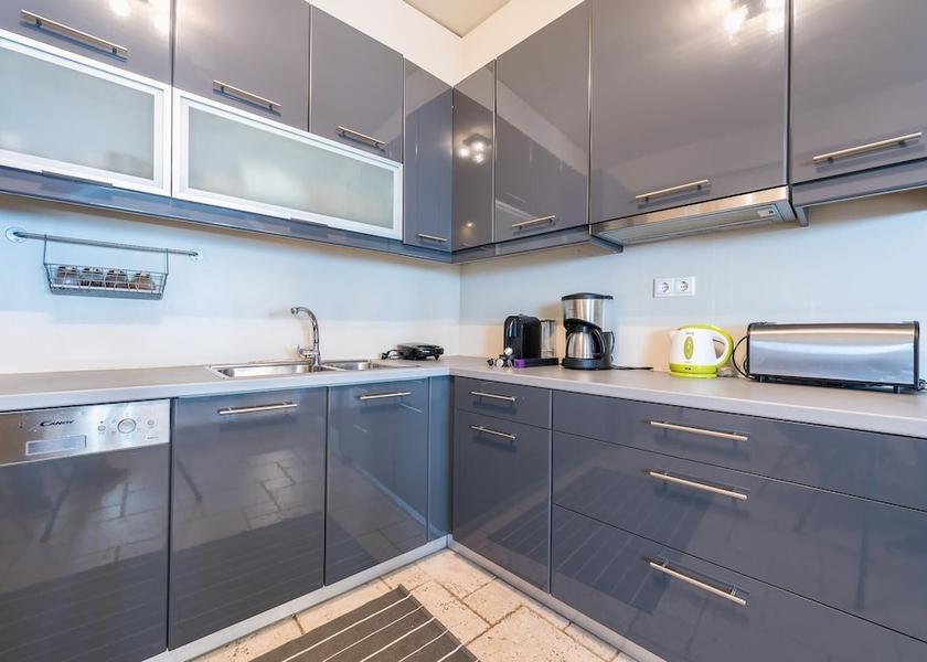 Attica Vari-Voula-Vouliagmeni Room