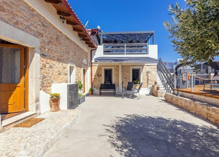 Crete Minoa Pediada Property Grounds