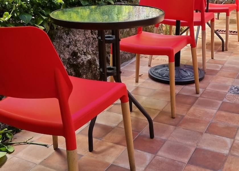 Peten Flores Exterior Detail