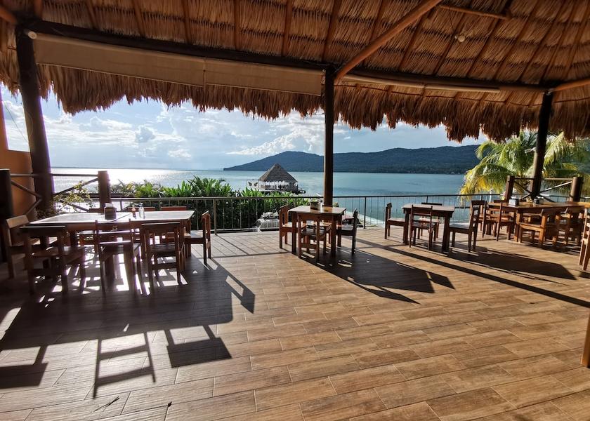 Peten Flores Restaurant