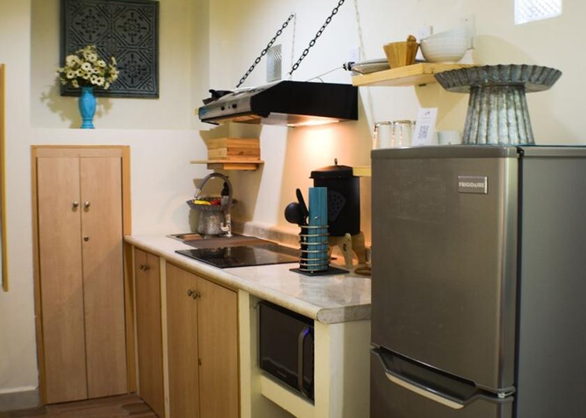 Peten Flores Kitchen