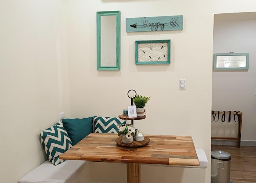 Peten Flores Living Area