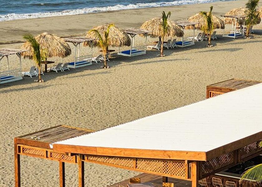 Atlántida La Ceiba Exterior Detail