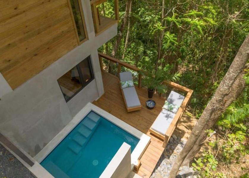 Islas de la Bahia Roatan Pool