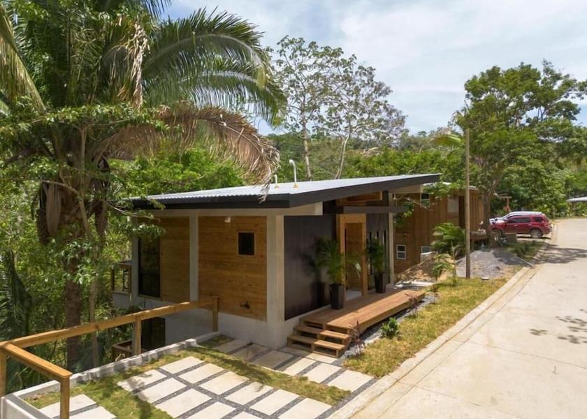 Islas de la Bahia Roatan Facade