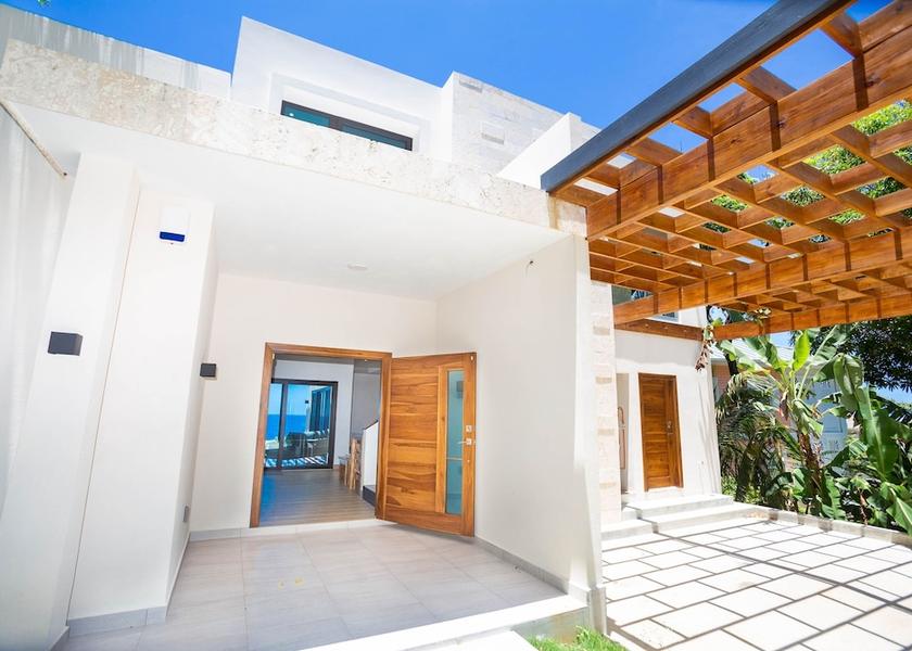 Islas de la Bahia Roatan Balcony