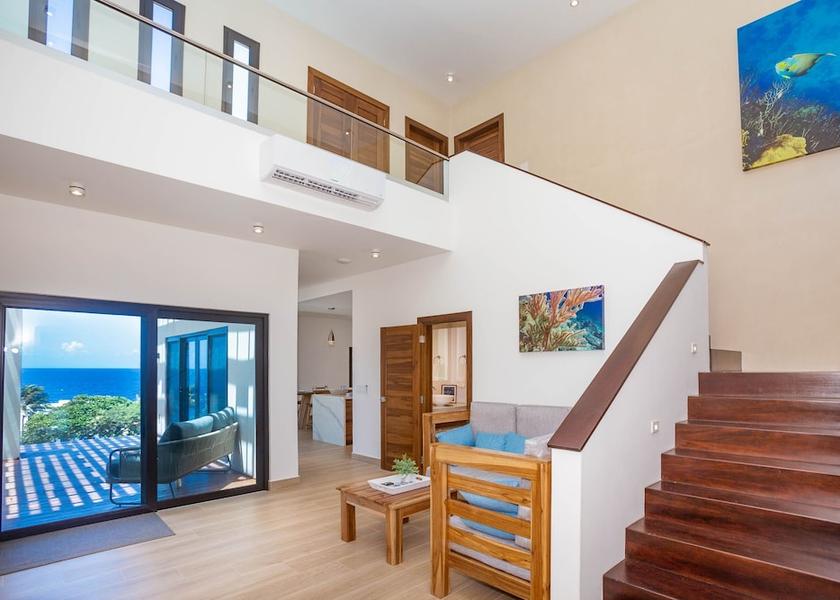 Islas de la Bahia Roatan Living Area