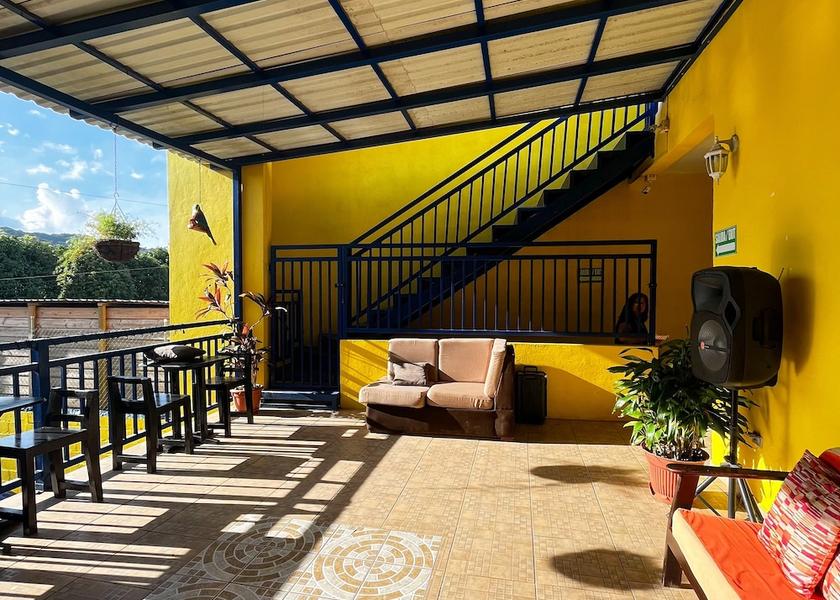 Islas de la Bahia Roatan Living Area