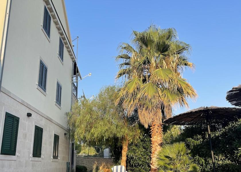 Split-Dalmatia Milna Pool