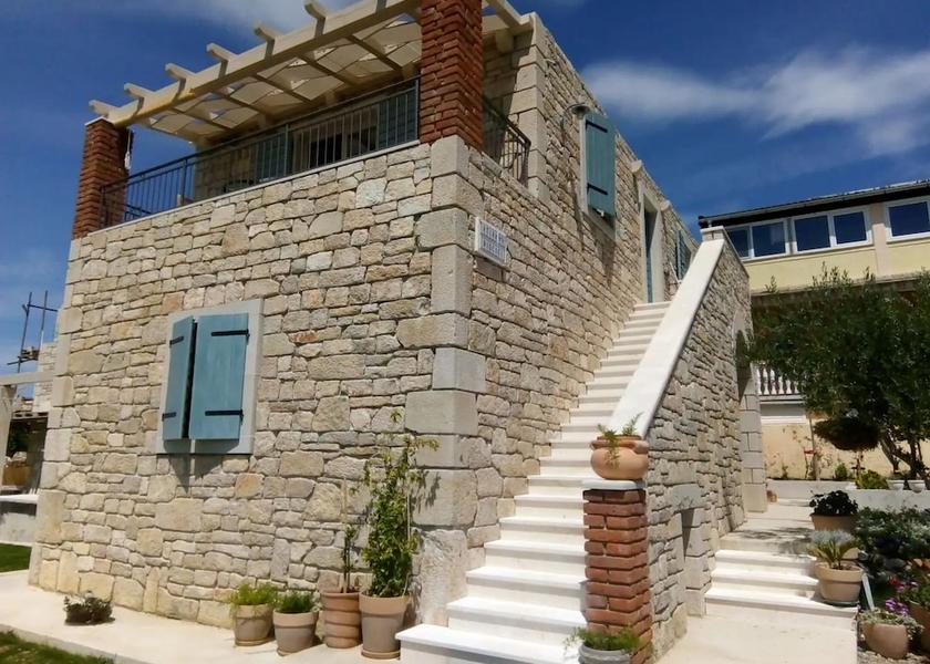 Zadar-Northern Dalmatia Razanac Facade