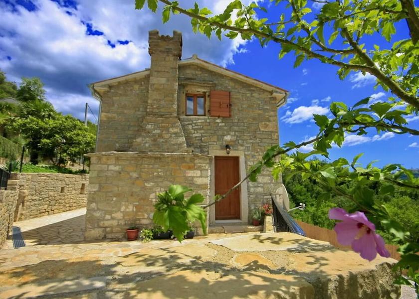 Istria (county) Oprtalj Exterior Detail