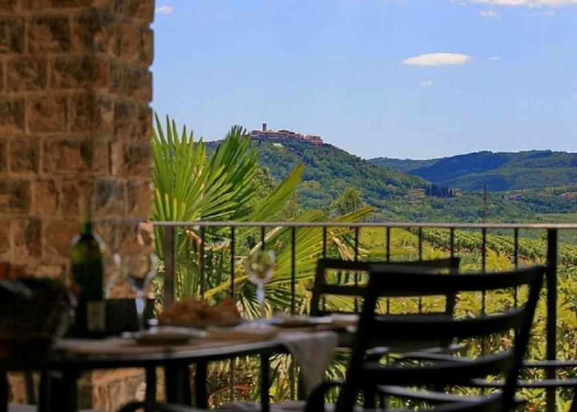 Istria (county) Oprtalj Dining Area
