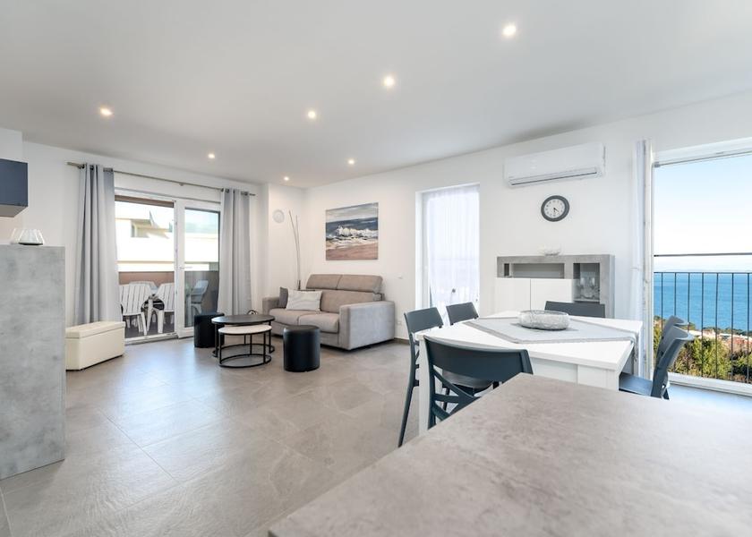 Primorje-Gorski Opatija In-Room Dining