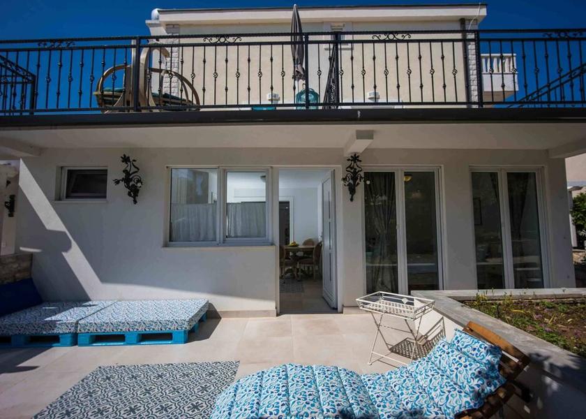 Split-Dalmatia Solta Terrace