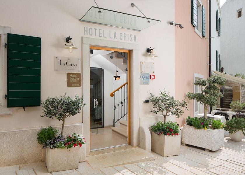 Istria County Bale Property entrance