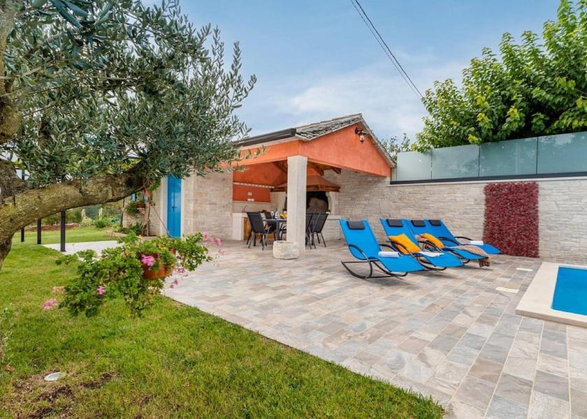 Istria (county) Oprtalj Outdoor Dining