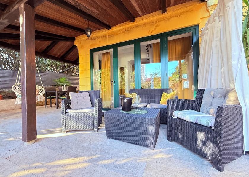 Primorje-Gorski Opatija Facade