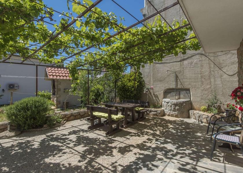 Zadar-Northern Dalmatia Starigrad Exterior Detail