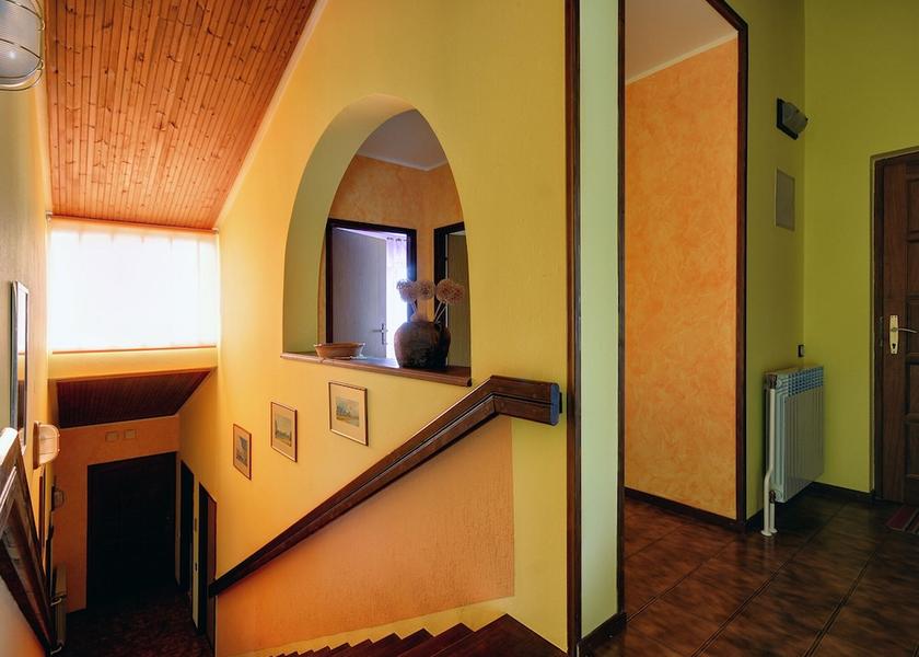 Istria County Liznjan Interior Entrance
