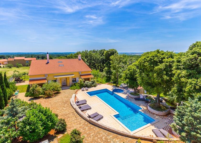 Istria County Liznjan Pool