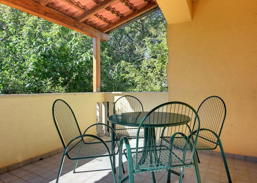Istria County Liznjan Dining Area