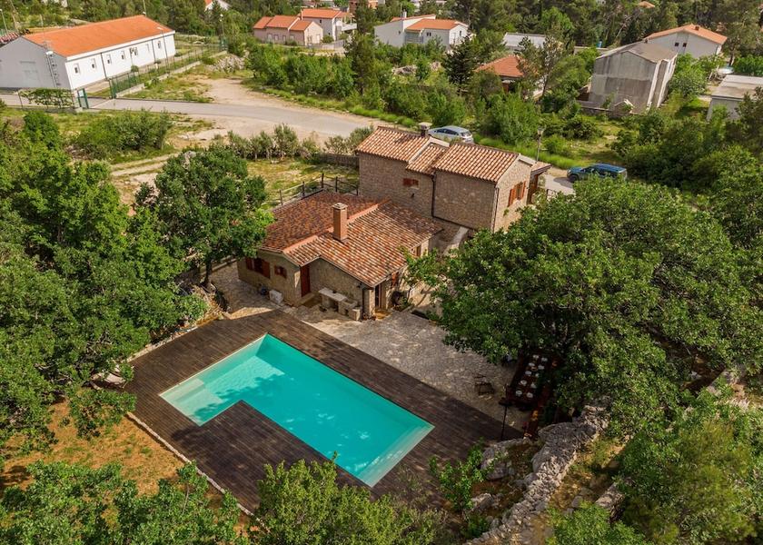 Zadar-Northern Dalmatia Starigrad Pool