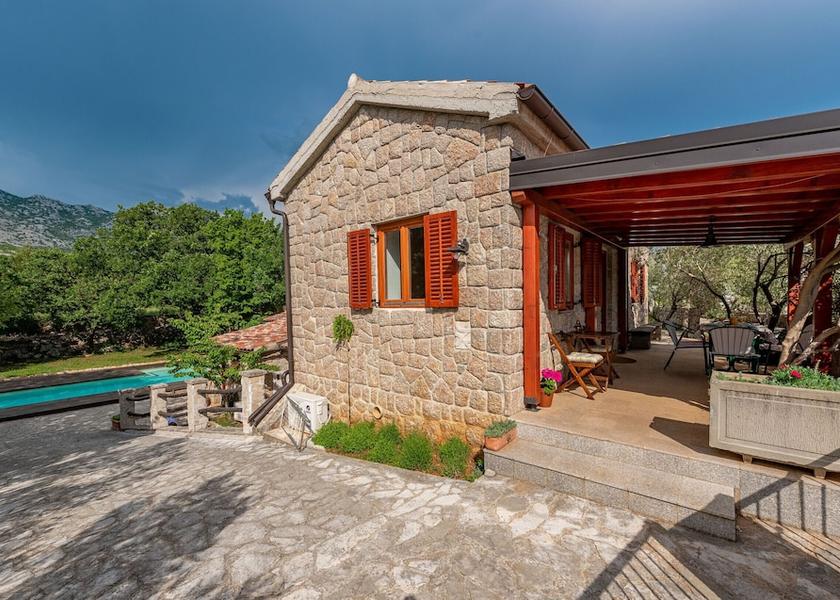 Zadar-Northern Dalmatia Starigrad Exterior Detail