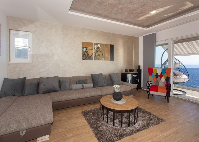 Split-Dalmatia Okrug Interior Entrance