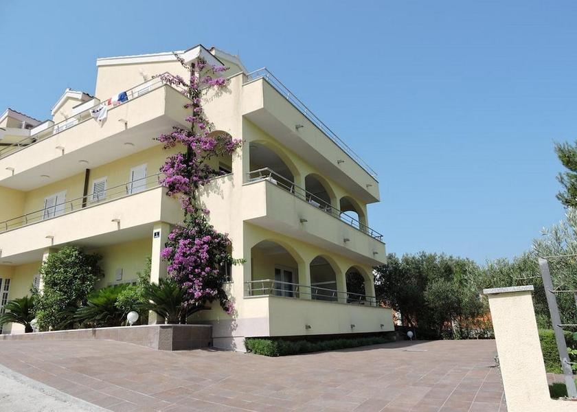 Split-Dalmatia Okrug Exterior Detail