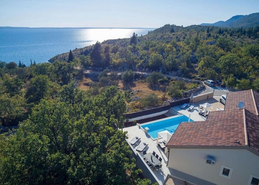 Zadar-Northern Dalmatia Starigrad Pool