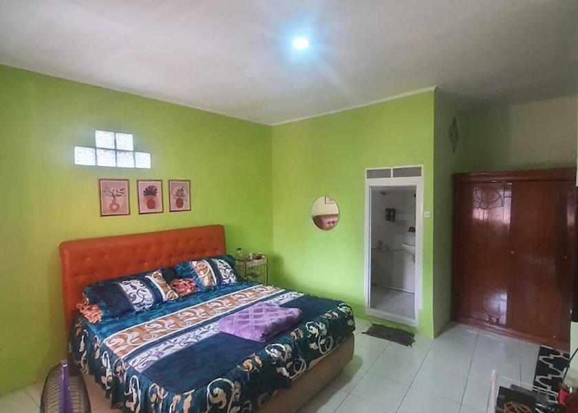 West Java Ciawi Room