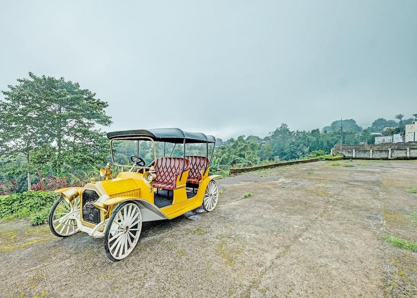 Central Java Getasan Exterior Detail