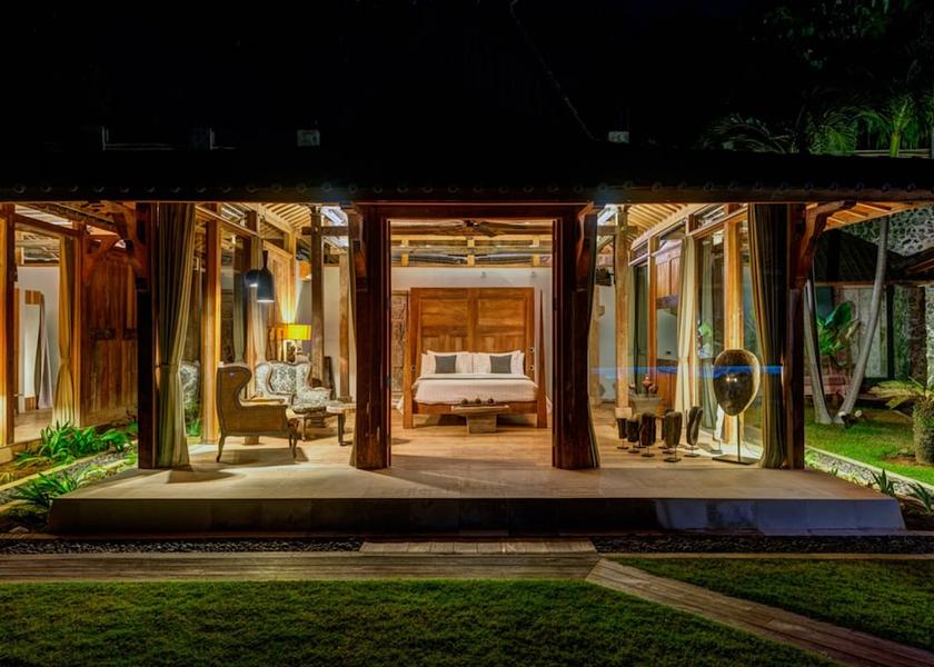 Bali Banjar Bathroom