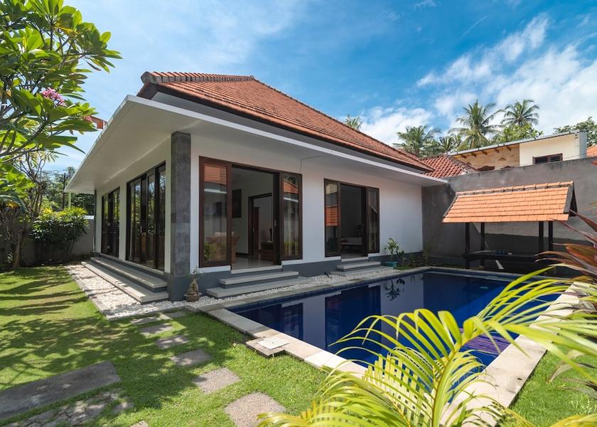 Bali Lovina Pool