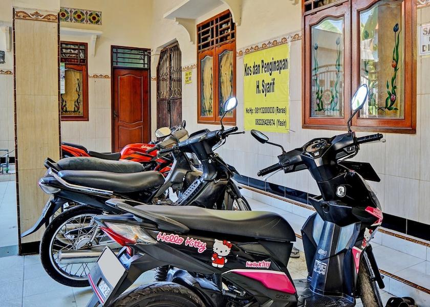 East Java Gresik Parking