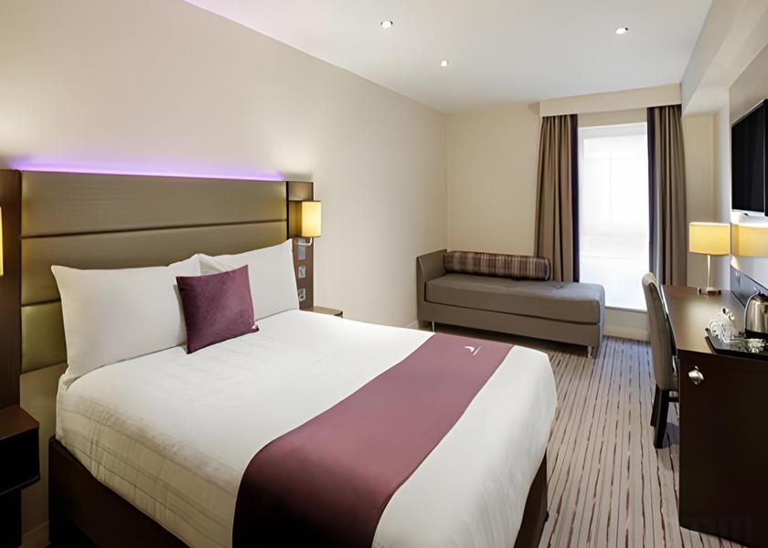  Swords Double Room for Single Use
