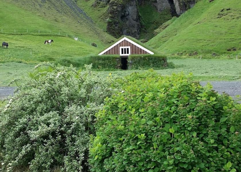 South Iceland Vik I Myrdal Mountain View