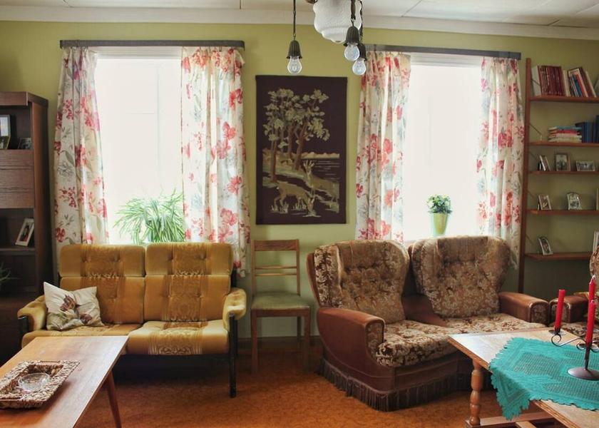 Northeast Region Laugar Living Area