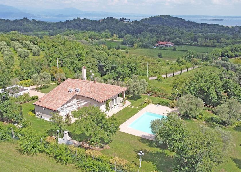 Lombardy Soiano del Lago Exterior Detail