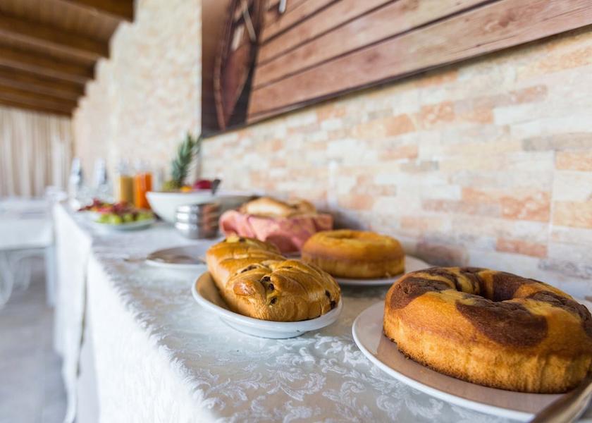 Puglia Grottaglie Breakfast buffet