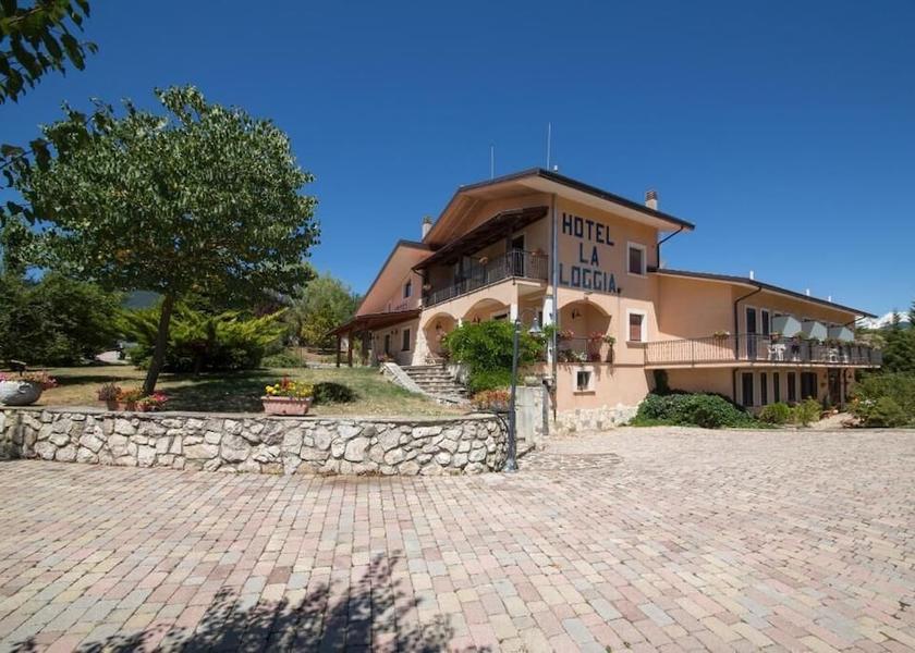 Abruzzo Castel di Sangro Property Grounds