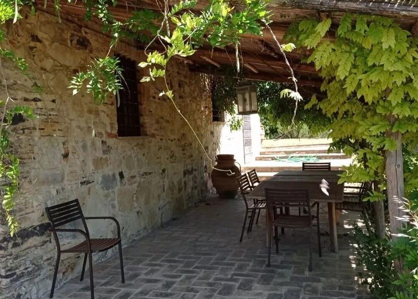 Umbria Monte Castello di Vibio Terrace