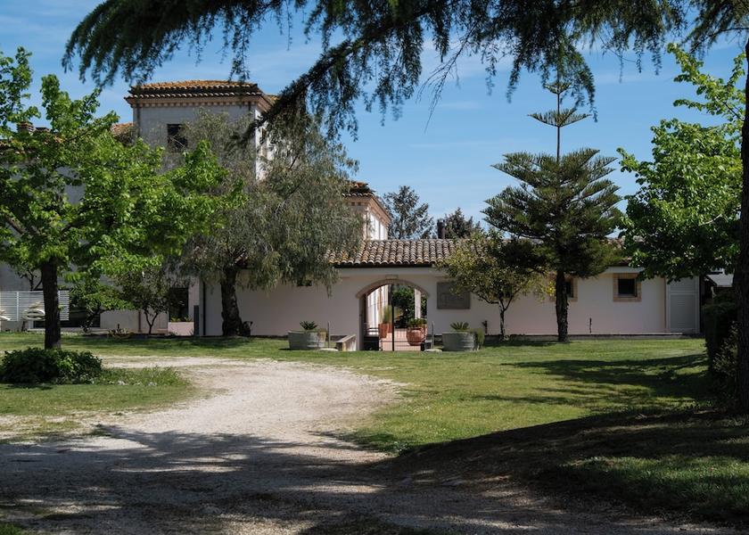 Abruzzo Giulianova Exterior Detail