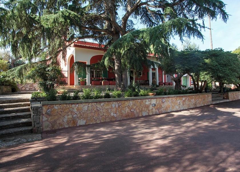 Puglia Galatina Exterior Detail