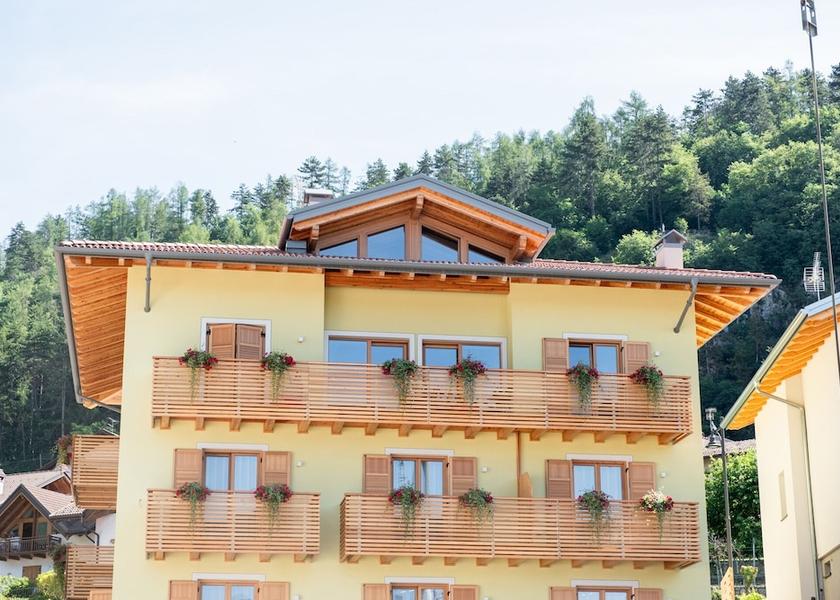 Trentino-Alto Adige San Lorenzo Dorsino Exterior Detail