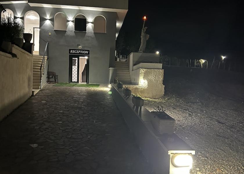 Campania Trecase Exterior Detail
