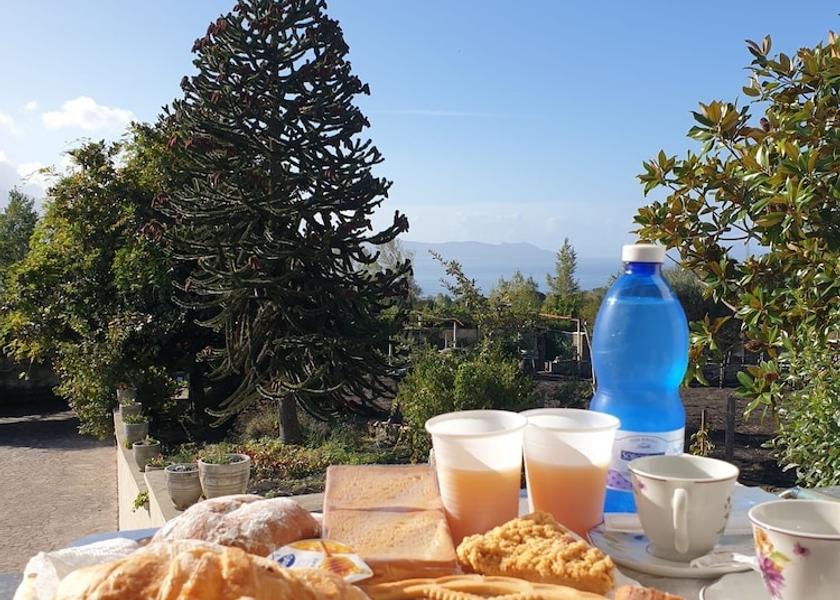 Campania Trecase In-Room Dining