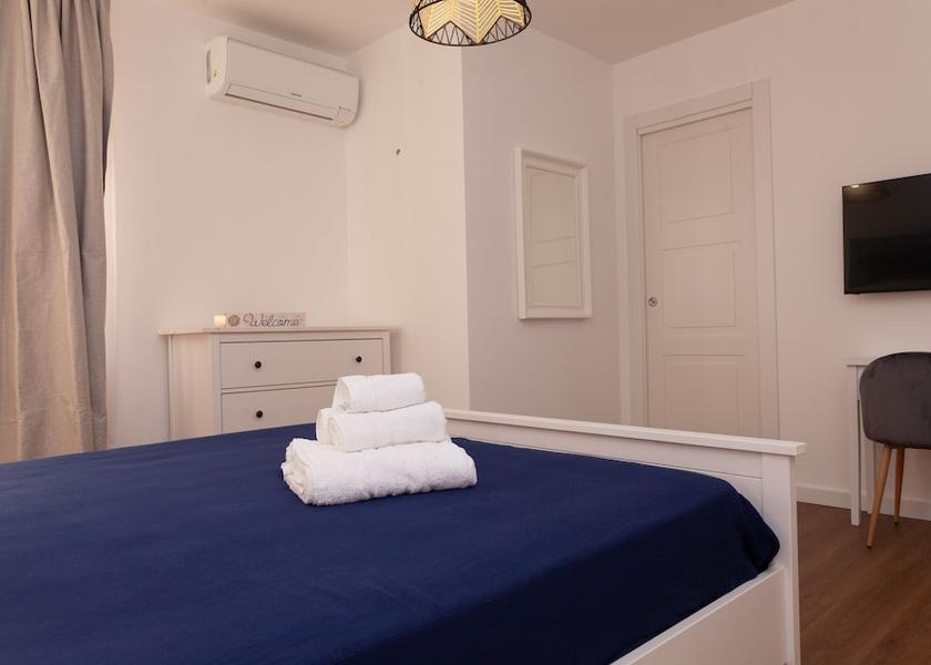 Sicily Isola delle Femmine Room