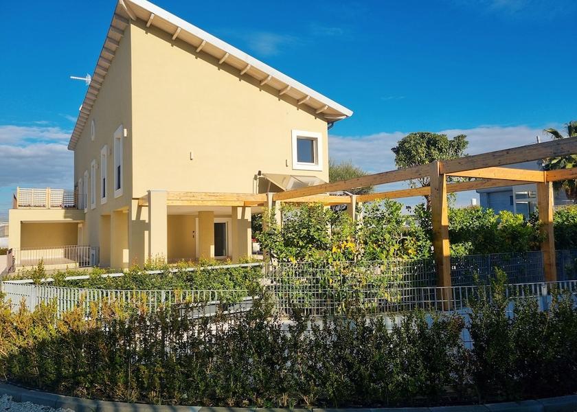 Campania Volla Facade